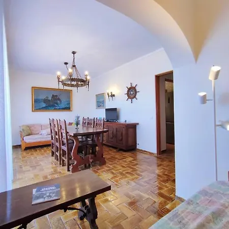 Valverde * Армасан-де-Пера